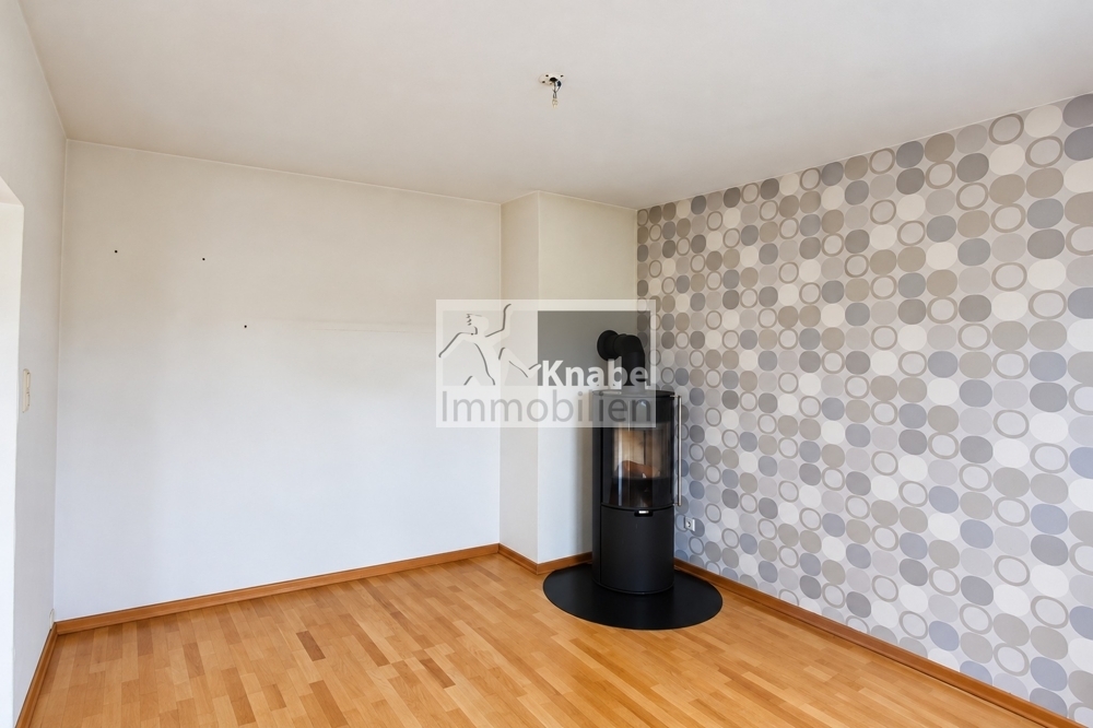 Zentral in Spenge: Wohnkomfort mit Kamin und Südbalkon! - Photo 2