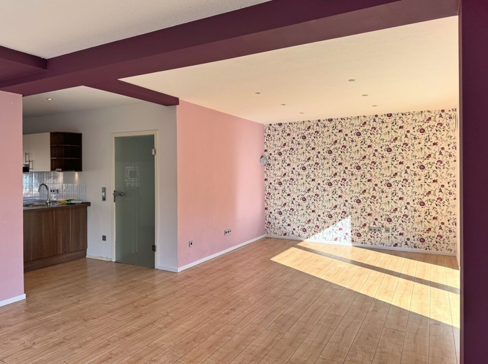 1A-Zentrumslage: Saniertes Einfamilienhaus mit Einbauküche, Garten & Garage in Wiesmoor - Foto 3