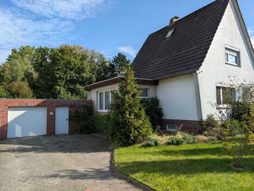 seitl. Ansicht mit Garage
