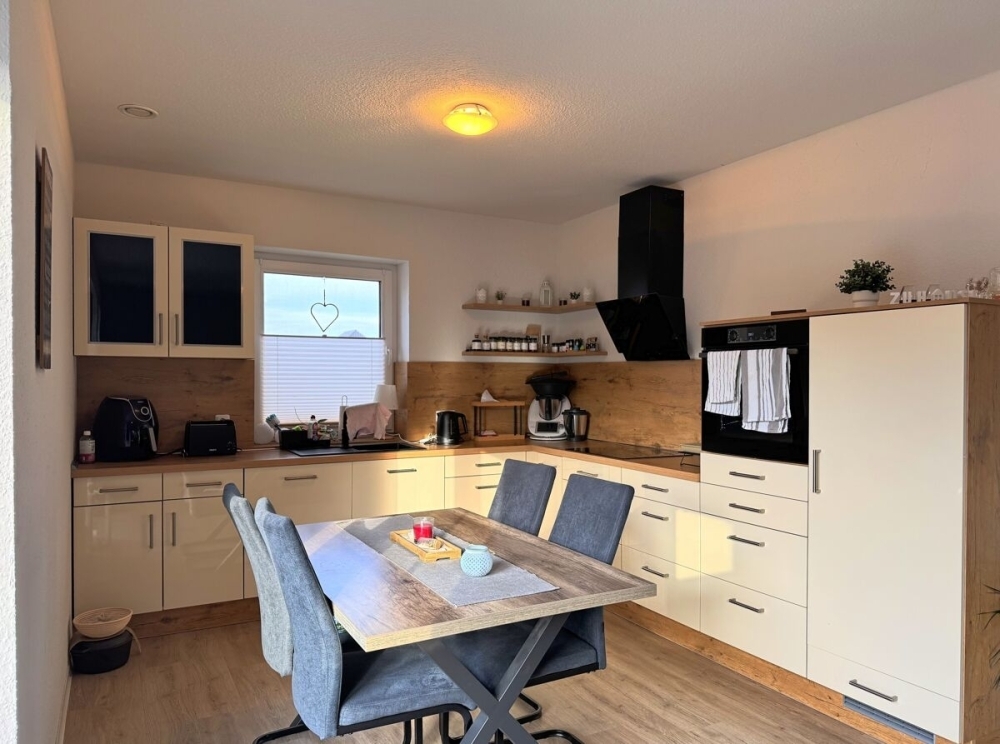 Wohnen auf einer Ebene: KfW-40+ Reihenendhaus mit Terrasse und Carport in Ostgroßefehn - Photo 3