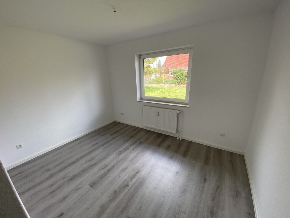 Renovierte 3 ZKB Erdgeschosswohnung mit Garten, überdachter Terrasse und Garage in Sande-Cäci - Photo 1