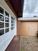 Hauseingang  / Garage