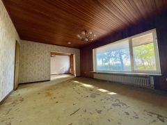 Wohnbereich- dahinter Esszimmer