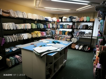 Büroräme im Erdgeschoss