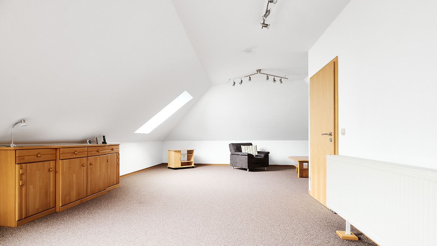 Studio/Zimmer im OG