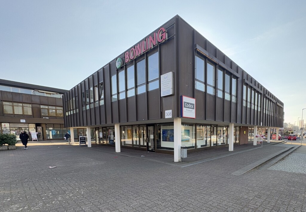 Erdgeschoss-Gewerbefläche mit großer Fensterfront, 22846 Norderstedt