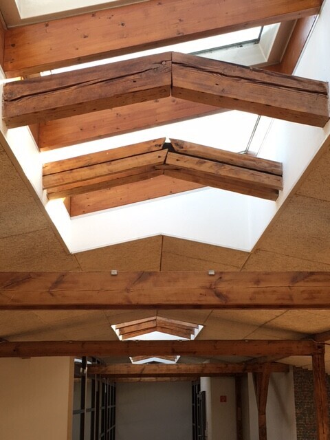 Oberlichter mit offener Balkenkonstruktion