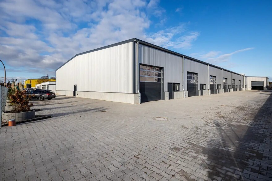 Gedämmte Lagerhalle (kalt) nahe der A23 in Rellingen, 25462 Rellingen