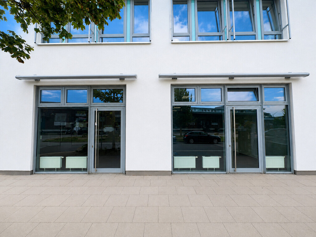 Helle Erdgeschoss-Ladenfläche in Hamburg-Bergedorf