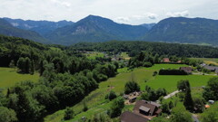 PANORAMA-BAUGRUNDSTÜCK IN MARIA RAIN – 1.099 m² MIT FERNBLICK, RUHELAGE UND BEREITS VORBEREITETER PLANUNG