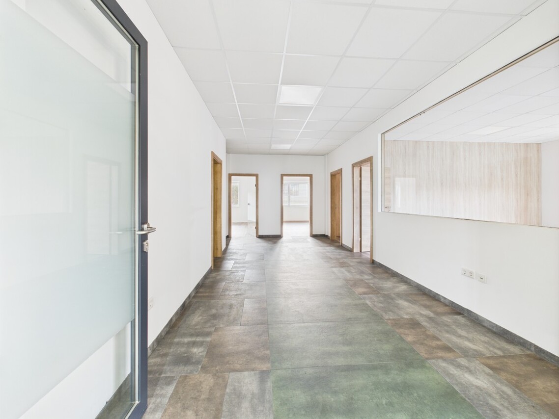 Erstbezug + PROVISIONSFREI: 152m² Büro/Praxisflächen in St. Andrä – modern, flexibel + zentral gelegen