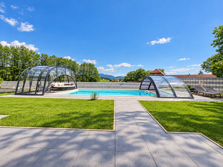 Wohnglück bei Himmelberg – hochwertig modernisiertes Familienhaus mit beheizbarem Pool, Sonnengarten & Doppelgarage