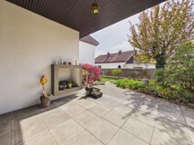 Großzügige Architektenvilla mit Doppelgarage & traumhaftem 1.300 m² Grundstück