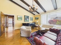 Großzügige Architektenvilla mit Doppelgarage & traumhaftem 1.300 m² Grundstück