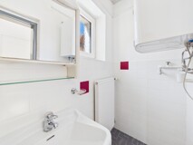 HELLE 2-ZIMMER-WOHNUNG MIT CARPORT IN GUTER LAGE (Brückl)