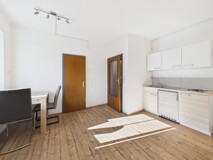 HELLE 2-ZIMMER-WOHNUNG MIT CARPORT IN GUTER LAGE (Brückl)