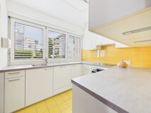 Stilvoll & modern zugleich – großzügige 4-Zimmer-Erdgeschosswohnung mit Tiefgarage in der Waffenschmiedgasse 41