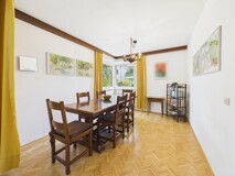 Stilvoll & modern zugleich – großzügige 4-Zimmer-Erdgeschosswohnung mit Tiefgarage in der Waffenschmiedgasse 41