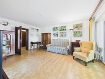 Stilvoll & modern zugleich – großzügige 4-Zimmer-Erdgeschosswohnung mit Tiefgarage in der Waffenschmiedgasse 41
