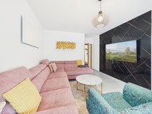 Wohnen wie im Neubau – stilvoll kernsanierte 3-Zimmer-Wohnung mit südseitiger Loggia in ruhiger Grünlage von Graz-Gösting