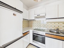 Sonnige 2-Zimmer-Wohnung im 5. Liftstock – Südwest-Loggia & attraktives Sanierungspotenzial nahe Klagenfurter Zentrum