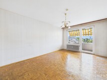 Sonnige 2-Zimmer-Wohnung im 5. Liftstock – Südwest-Loggia & attraktives Sanierungspotenzial nahe Klagenfurter Zentrum