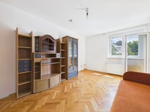 Charmante Stadtwohnung mit Loggia – 51,77 m² IN DER KHEVENHÜLLERSTRASSE