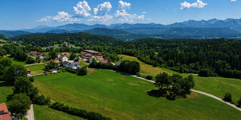 Wohntraum am Techelsberg (Schwarzendorf) – hochwertig saniertes Wohnhaus mit Einliegerwohnung und Panoramablick