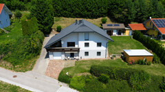 Wohntraum am Techelsberg (Schwarzendorf) – hochwertig saniertes Wohnhaus mit Einliegerwohnung und Panoramablick