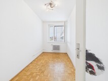 Helle 3-Zimmer-Innenstadtwohnung mit südseitiger Loggia im 4. Liftstock