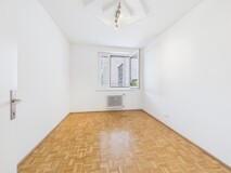 Helle 3-Zimmer-Innenstadtwohnung mit südseitiger Loggia im 4. Liftstock