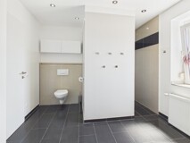 EINZIEHEN UND WOHLFÜHLEN – kernsaniertes Einfamilienhaus mit Poolanlage, Wärmepumpe + Photovoltaik