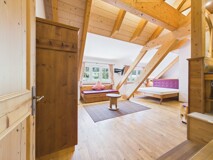 Freizeitwohnsitz am Ossiacher See – alpine Maisonette mit privatem Wellnesskomfort & Resort-Infrastruktur