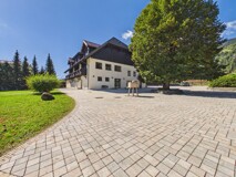 Freizeitwohnsitz am Ossiacher See – alpine Maisonette mit privatem Wellnesskomfort & Resort-Infrastruktur