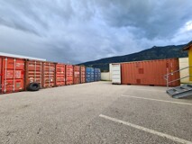 Container