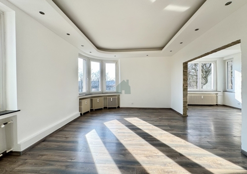 Wohnzimmer mit Erker