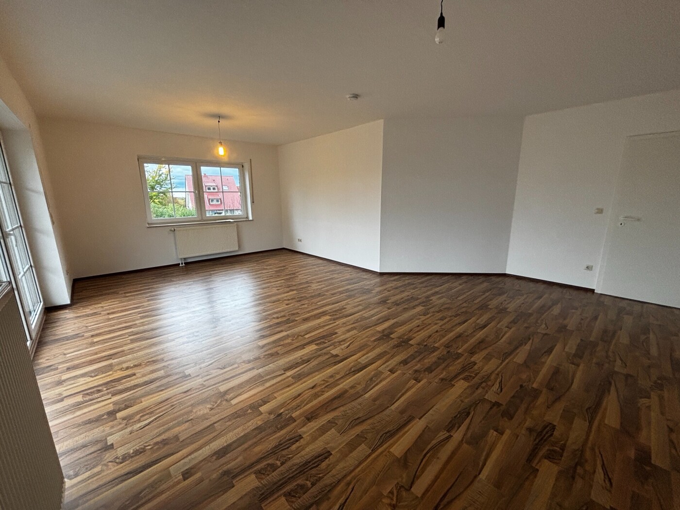 Wohnzimmer 1.OG rechts WHG 4 (2)