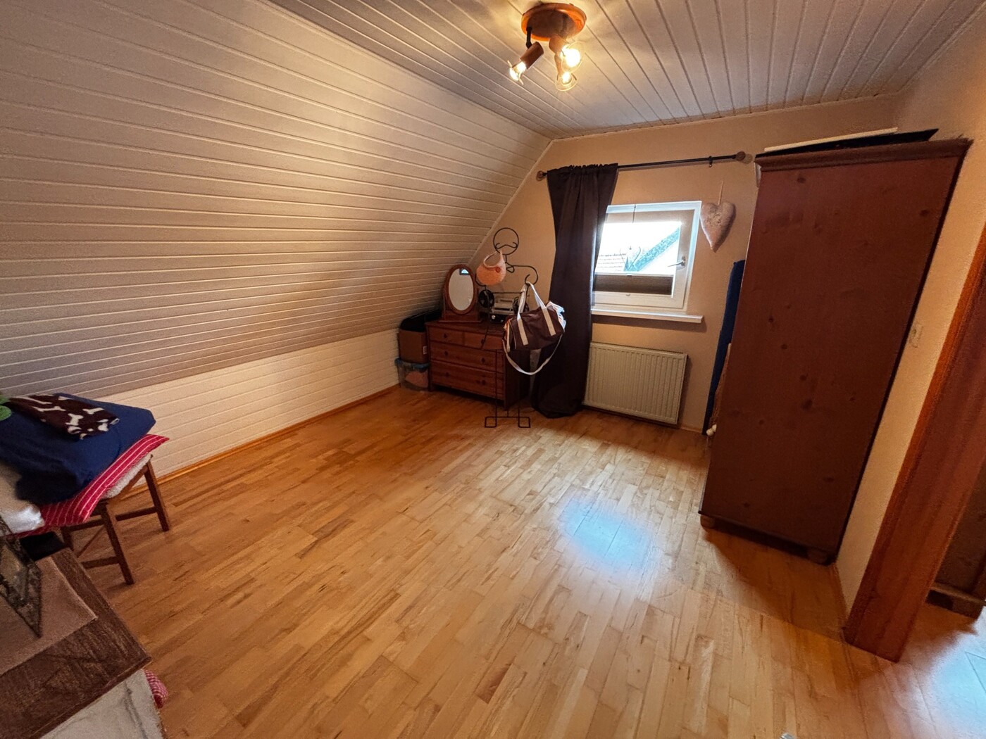 Durchgangszimmer zum Kinderzimmer DG Maisonette-Wohnung Nr.6