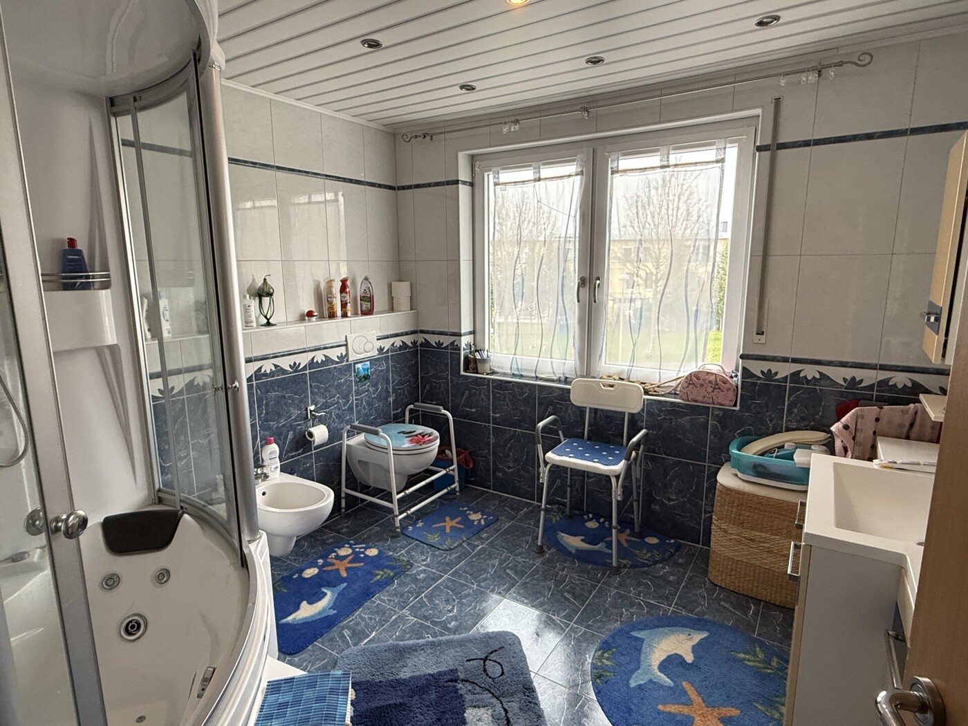 Badezimmer 1.OG