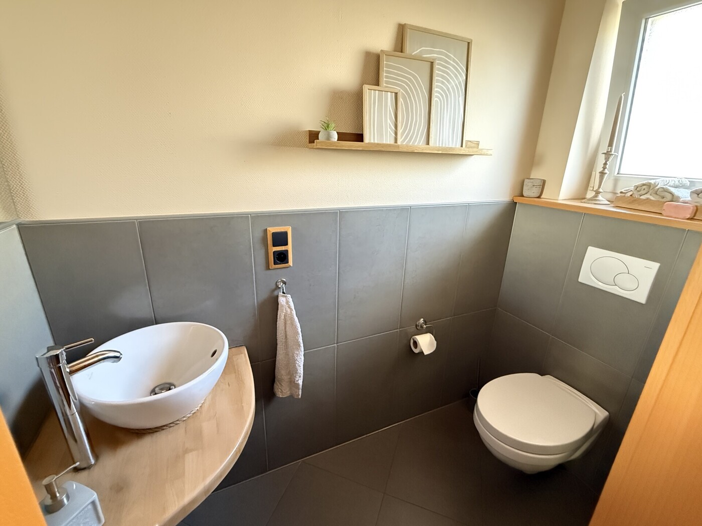Gäaste-WC EG
