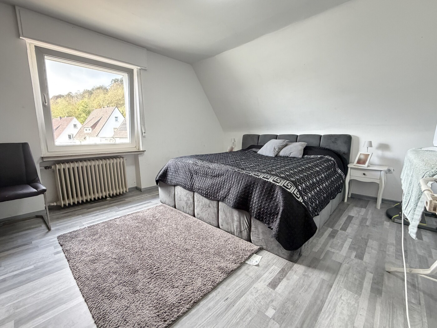 Schlafzimmer DG