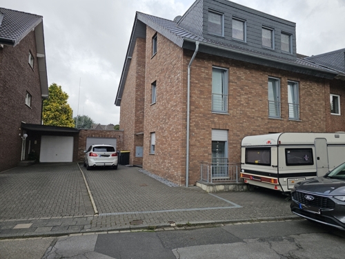 Vorder und Seitenansicht