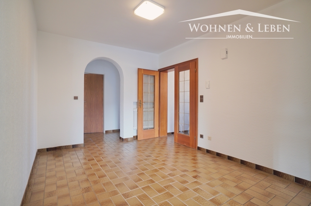 Großzügig wohnen auf 120 m² – Dachgeschosswohnung mit weitläufigem Eckbalkon und Kamin - Foto 5