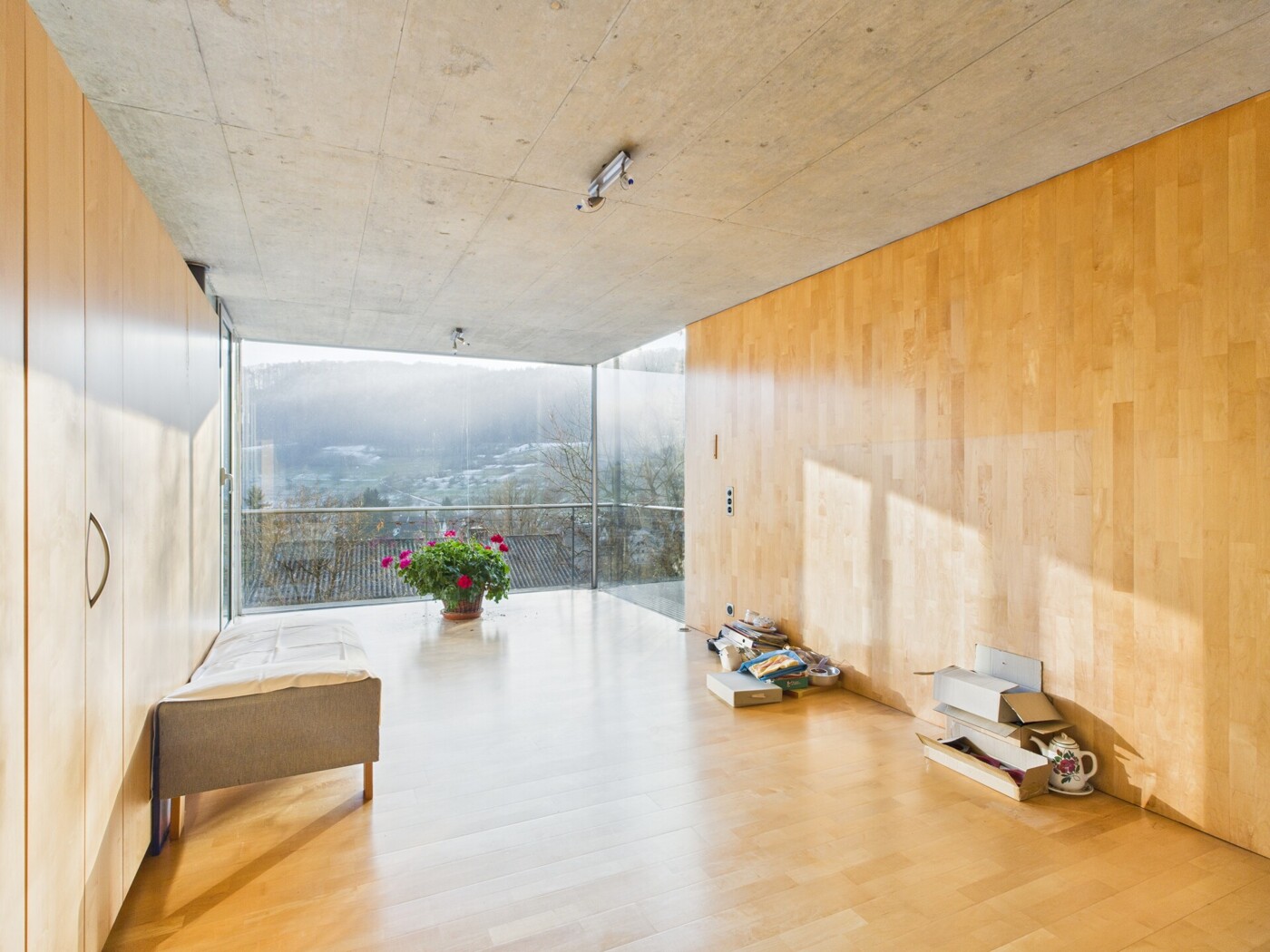 CAM05473G0-PR0026-STILL012