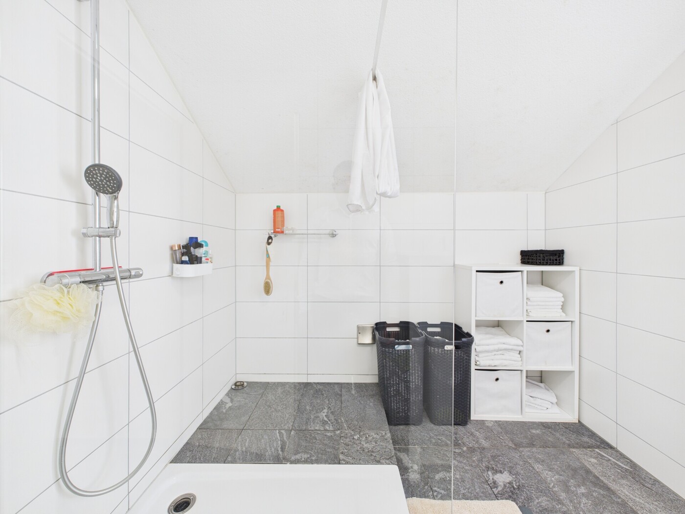 CAM05473G0-PR0018-STILL038