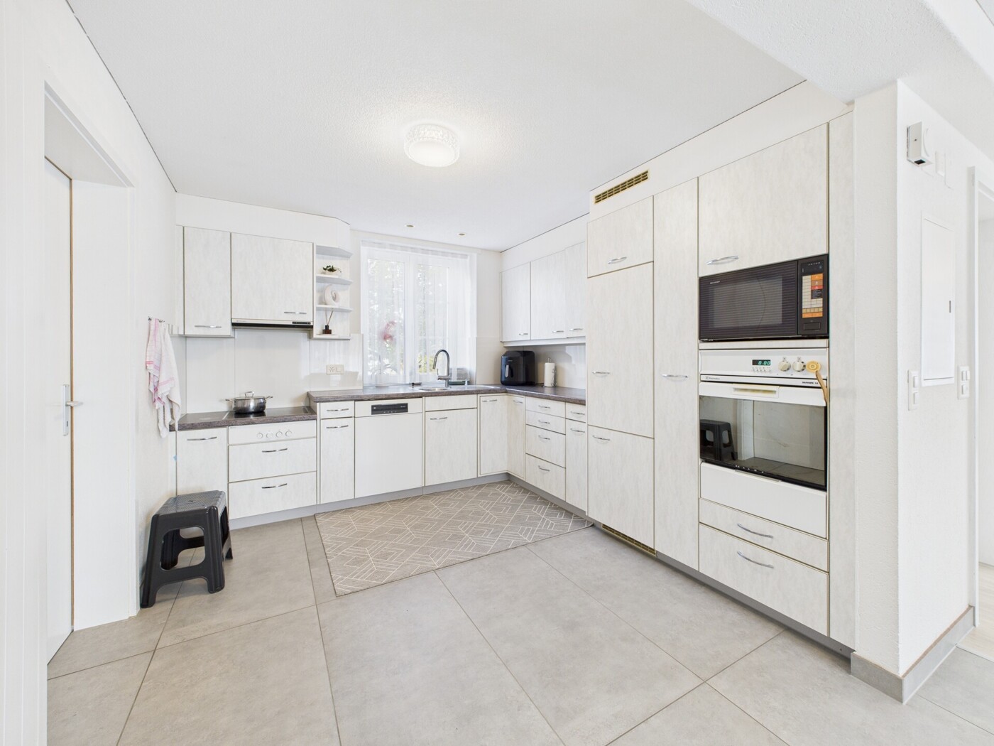 CAM05473G0-PR0018-STILL016