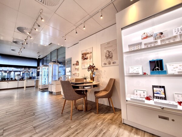 276b8ab6-10a5-4e47-84e5-2a2c216b993a