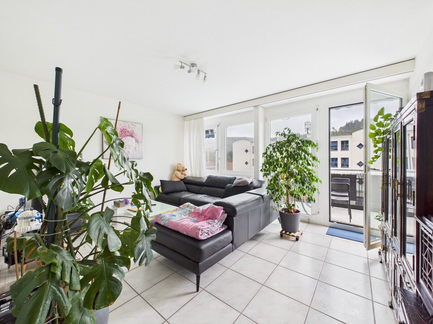 CAM05473G0-PR0019-STILL013