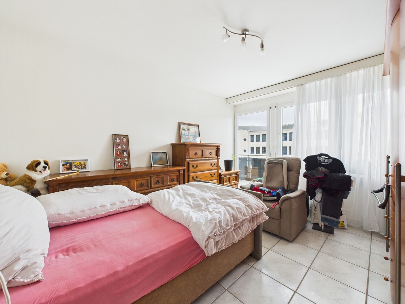 CAM05473G0-PR0019-STILL012