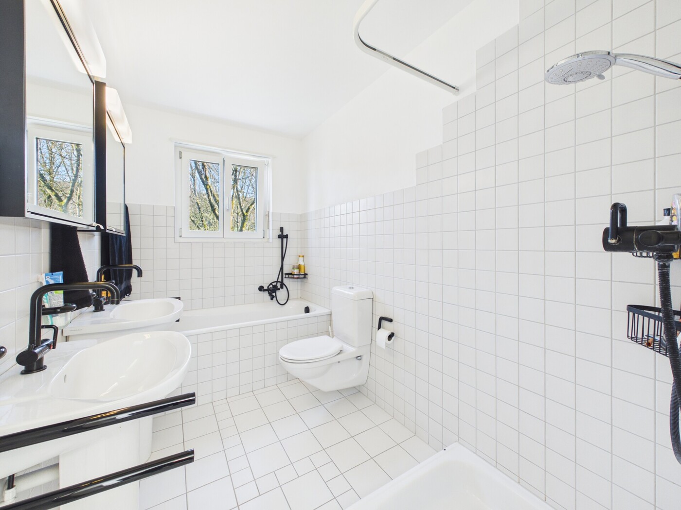 CAM05473G0-PR0030-STILL020